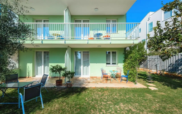 ANDREA house with apartments