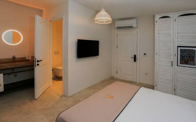 Avalon Boutique Hotel & Suites