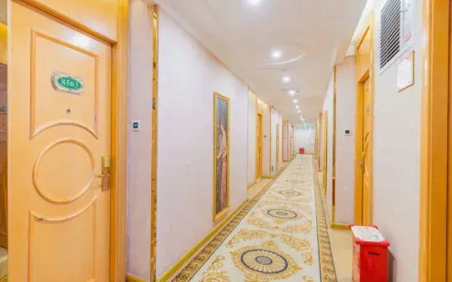 Vienna Hotel （Shenzhen Bantian Guangyayuan Station）