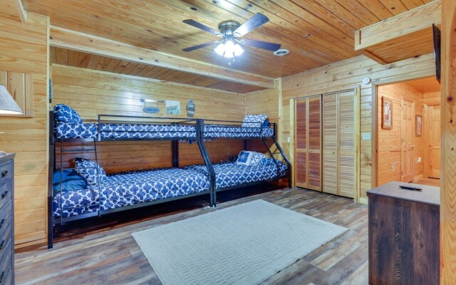 Cherokee Lake Cabin w/ Deck & Kayaks!