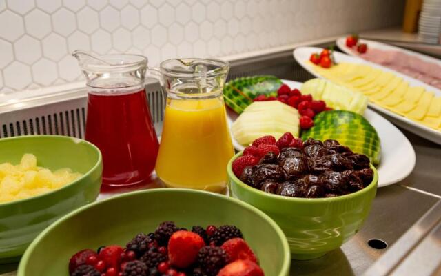 Holiday Inn NEWPORT by IHG