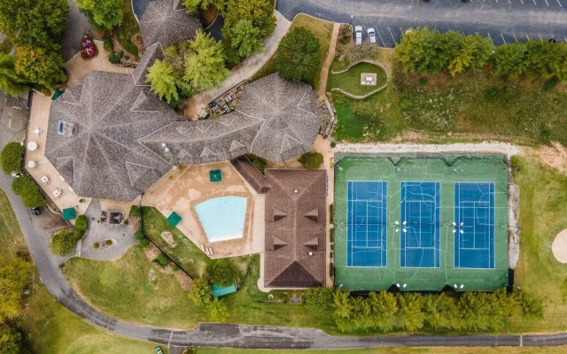 Whispering Creek - In the Heart of Ozarks, Near DT!