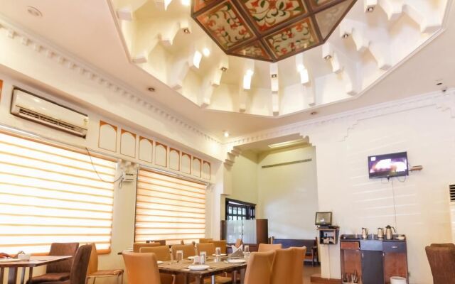 OYO 600 Hotel Skyhy