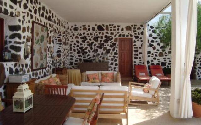 Ac Villas Macher