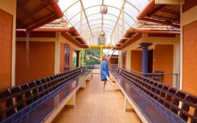 Dahlia Beach Resort
