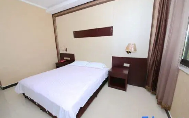 Rongcheng Maofeng Holiday Hotel