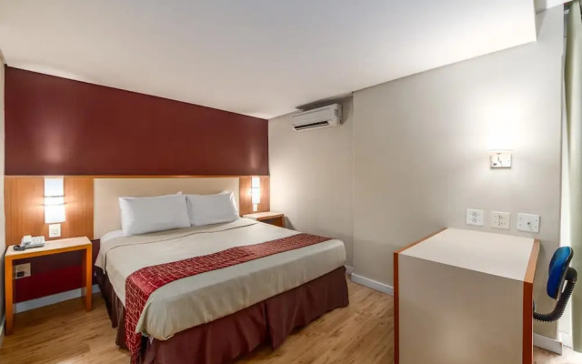 Novo CWB Hotel