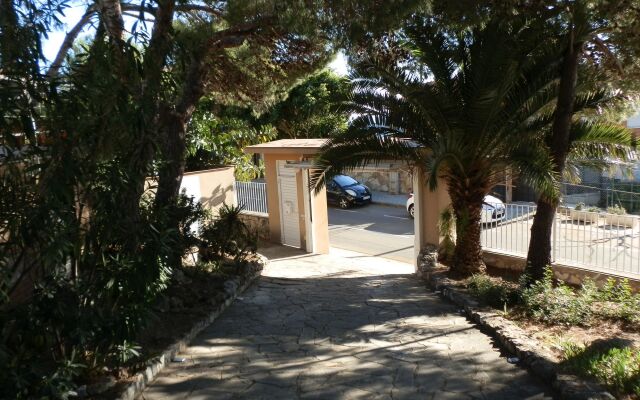 Villa Regine-Salou