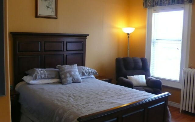 Niagara's Emerald Falls Bed & Breakfast