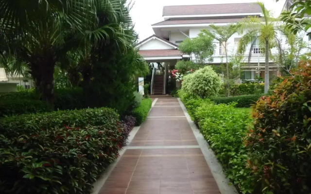 Tonwa Resort Hotel