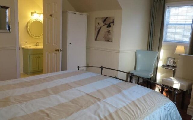 Cape House Bed and Breakfast