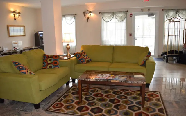 GrandStay Residential Suites