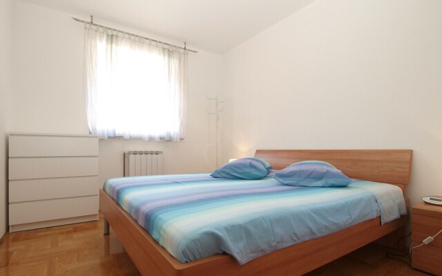 Apartment 1920