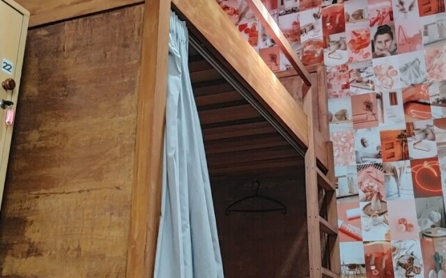 Semeru Hostel Malang - Adults Only