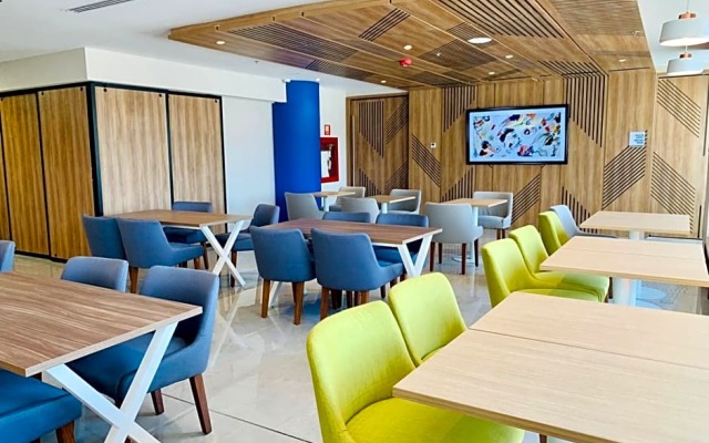 Holiday Inn Express Guadalajara Vallarta Poniente
