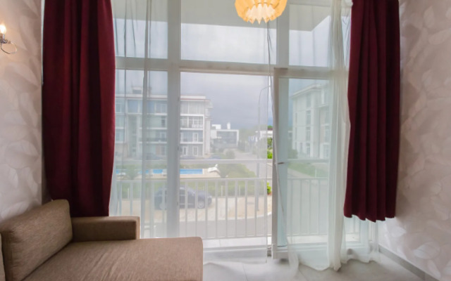 Apartments on the Boulevard of Hope 6/2