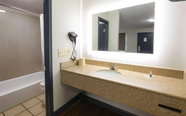 Rodeway Inn Jeffersonville - Washington Court House