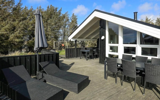 10 Person Holiday Home in Lokken