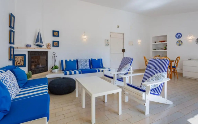 Sea 3BDR House W/ Patio by Lovelystay