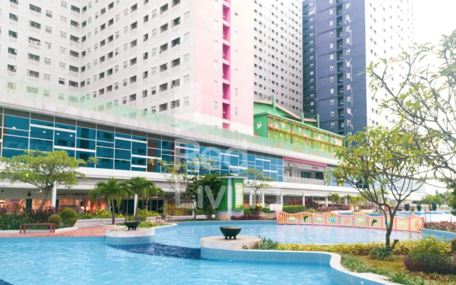 RedLiving Apartemen Green Pramuka - Family Group Tower Orchid