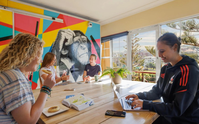 Mad Monkey Coogee Beach Hostel