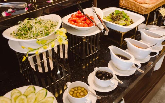 Reyna Hotel Hanoi
