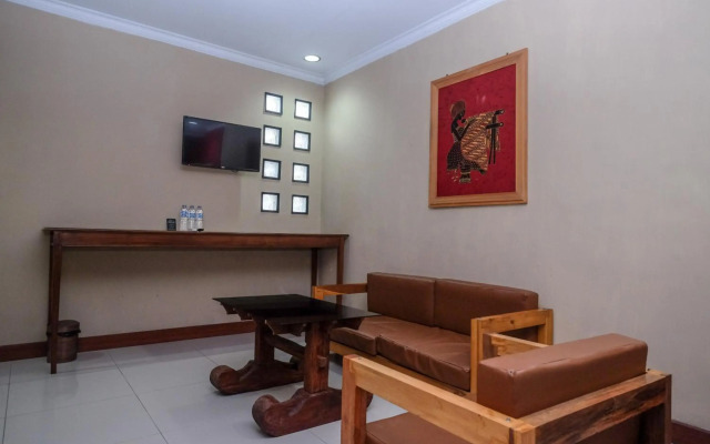OYO 3778 Hotel Wisnugraha Syariah