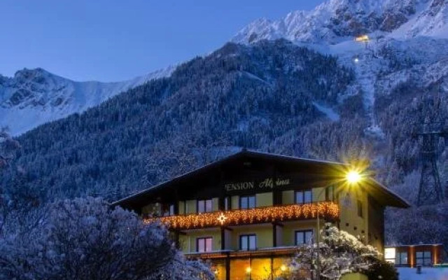 Café Pension Alpina