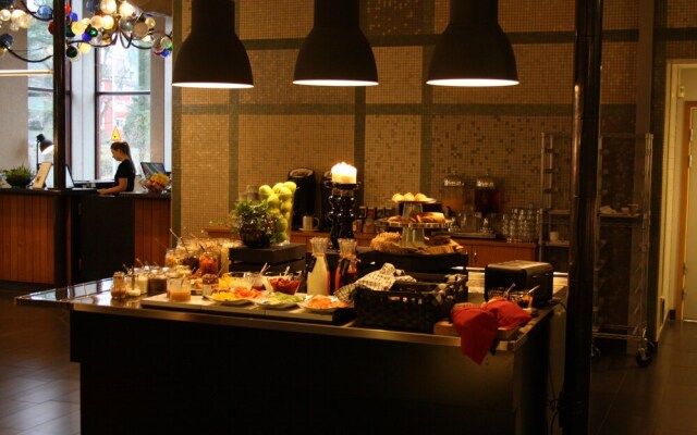 First Hotel Ett