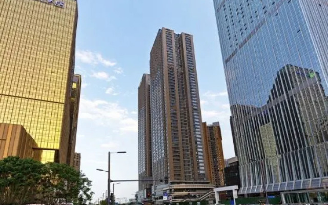 Rong Zhijia Apartment Hotel (Chengdu Global Center Da Rubik's Cube)