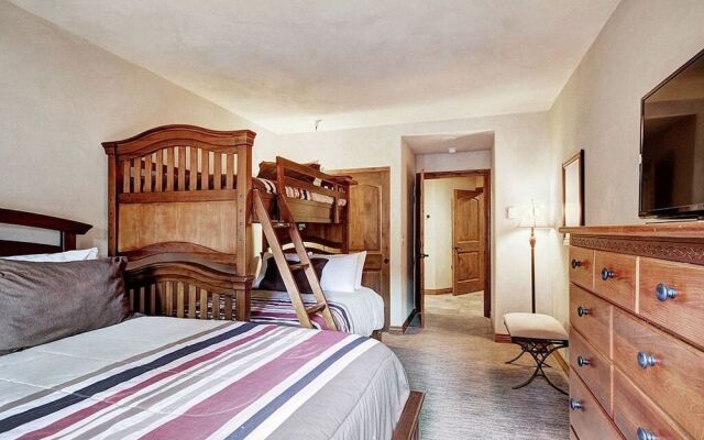 Ge At Breckenridge Chateaux 1023 2 Bedroom Condo by RedAwning