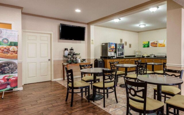 Quality Inn West Memphis I-40