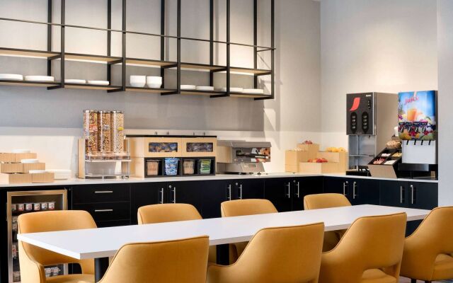 Park Inn by Radisson, Kelowna