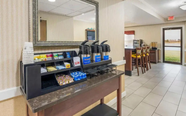 Holiday Inn Express Celina