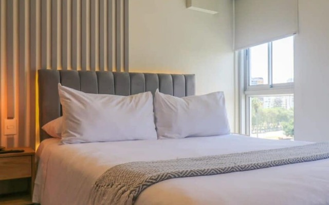 w Dazzling 1BR in Barranco