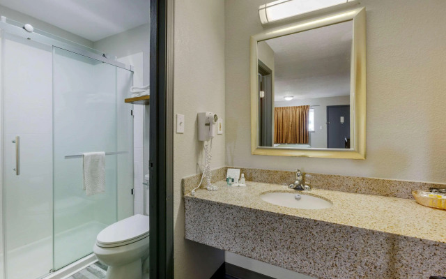 Quality Inn Columbus - East