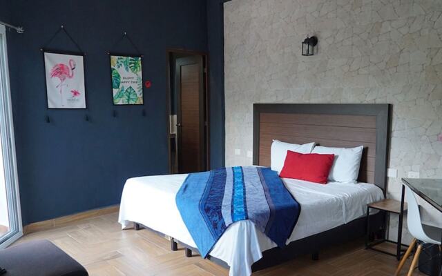 Xulha Hotel Bacalar Lakefront