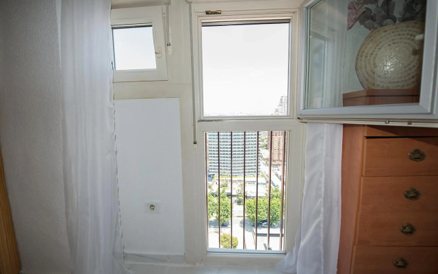 Las Damas Premium 23F Beach Front - Pool & Parking