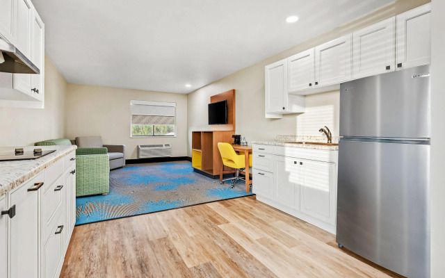 Days Inn by Wyndham Mitchell SD