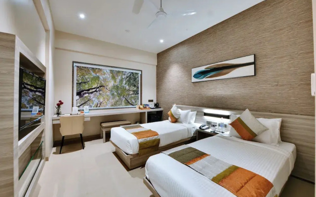 Click Hotel Pithampur