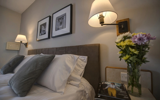 Sliema Chalet Hotel