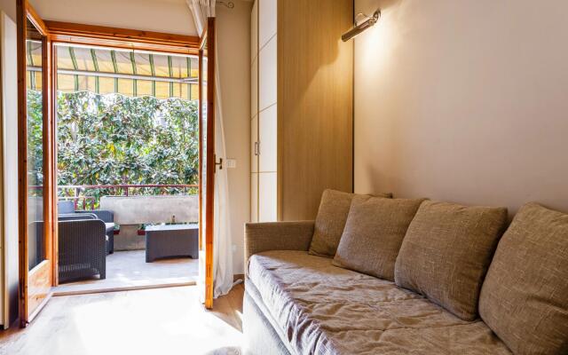 Studio La Romantica con Terrazzino by Wonderful Italy