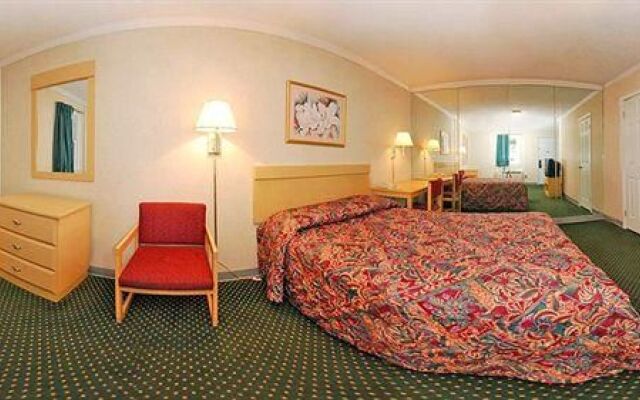 Rodeway Inn near Potomac Mills