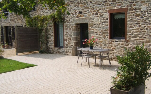 House With 3 Bedrooms in Saint-briac-sur-mer, With Furnished Garden an