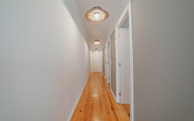 Porto Modern Downtown Apartment E