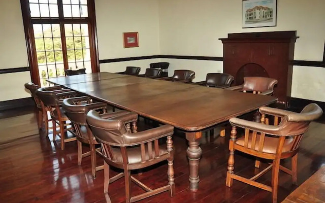 The Bulawayo Club