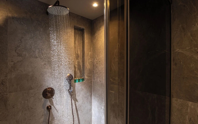 The River Suites - Adults Only