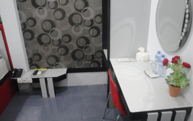 OYO 1318 Hotel Prince Boulevard