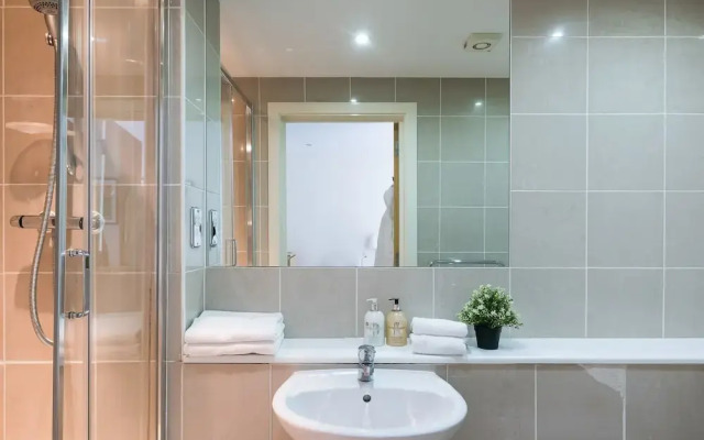 Spacious 2 Bed - Battersea High Street