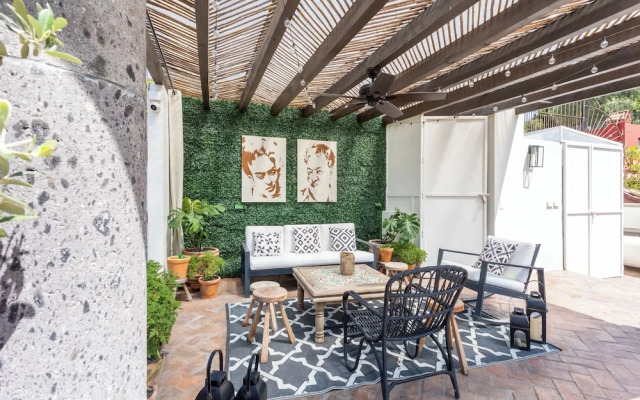 Panoramic Paradise 3BR Overlooking SMA